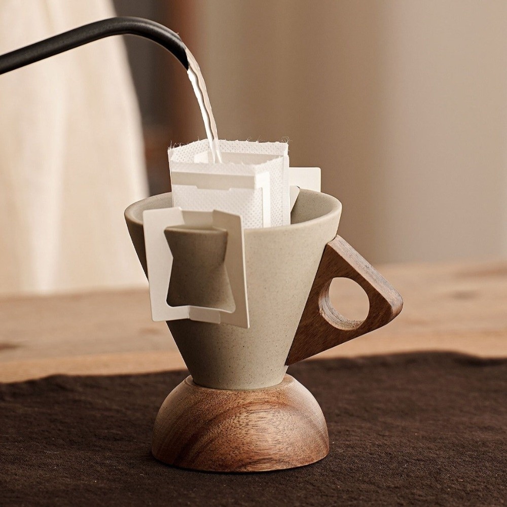 Grobe Keramik-Dreieckstasse im – Coffee Tea Pictures Bewertung und Preis